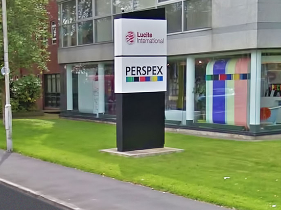 Açık hava reklamcılığında en etkili yöntemlerden biri, dikkat çekici ve stratejik olarak yerleştirilmiş kule totem tabelalardır. 