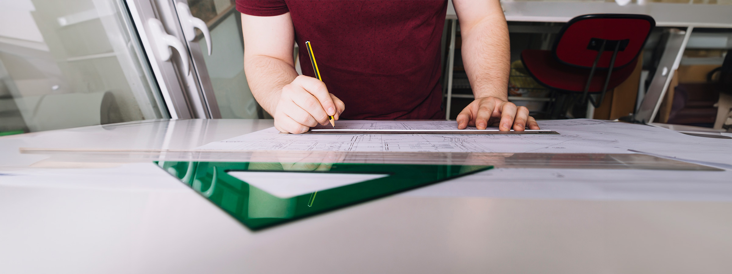 2025 yılı itibarıyla öne çıkan folyo ve vinil tabela uygulamaları ve fiyatlarını sizler için derledik.