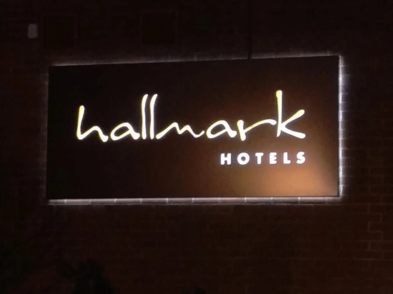 Işıklı tabela, işletmelerin müşteri çekme potansiyelini artıran en etkili reklam araçlarından biridir.